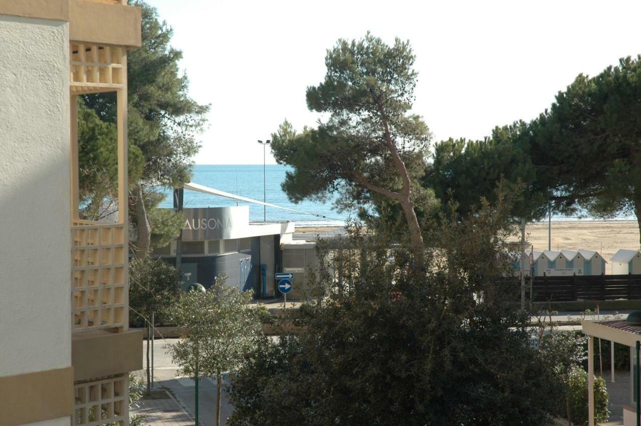 Lungomare Sabbiadoro Villa Lignano Sabbiadoro Bagian luar foto